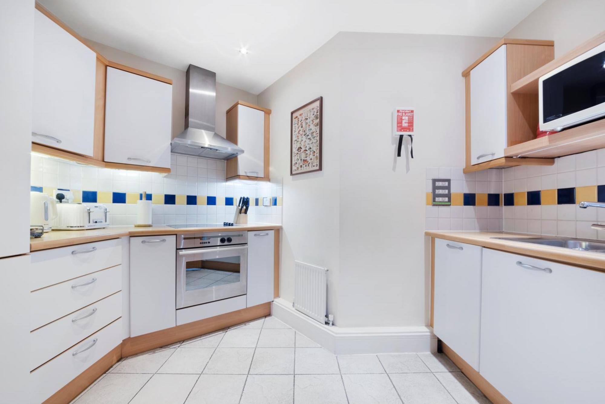 Farringdon Penthouse Spacious 3 Bedroom 2 Bath Apartment London