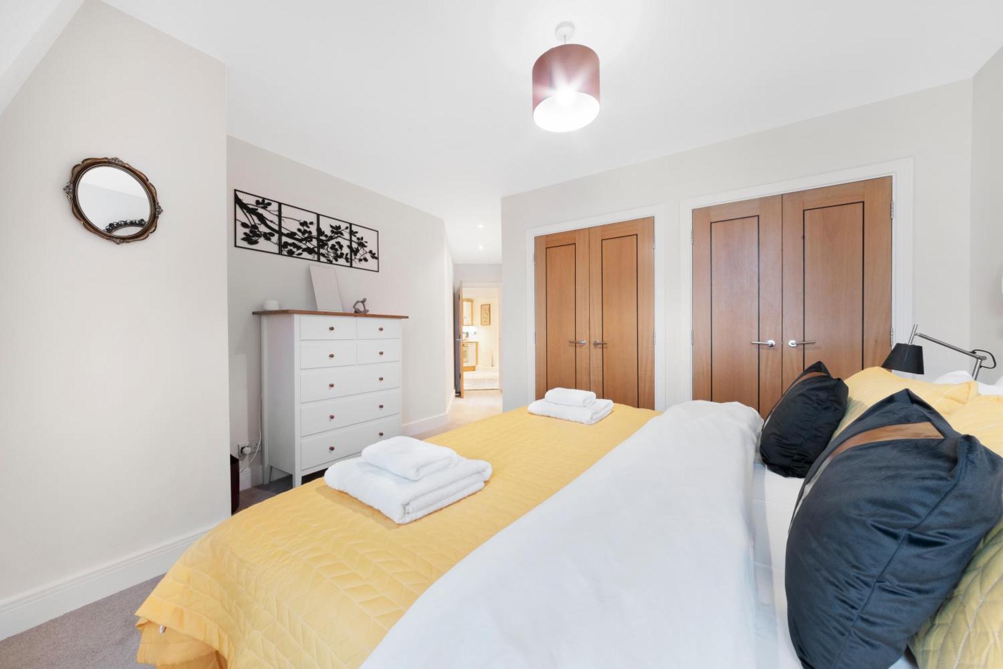 Farringdon Penthouse Spacious 3 Bedroom 2 Bath Apartment London