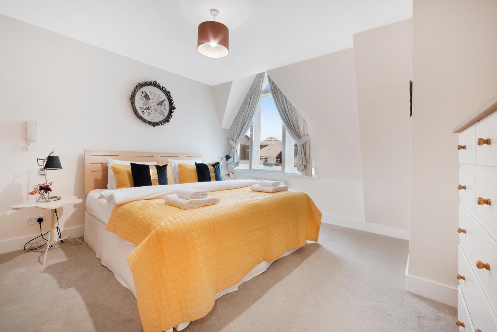 Farringdon Penthouse Spacious 3 Bedroom 2 Bath London