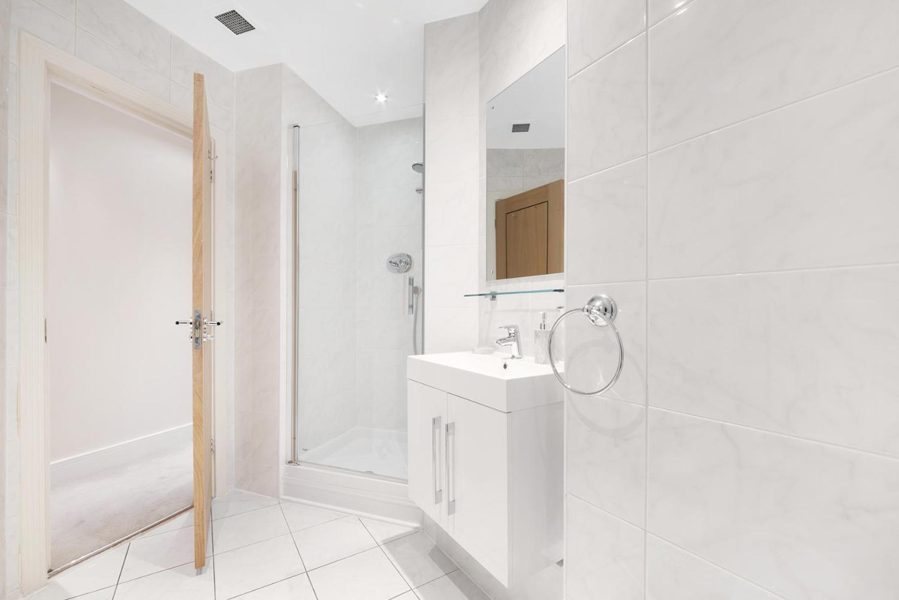 Farringdon Penthouse Spacious 3 Bedroom 2 Bath London