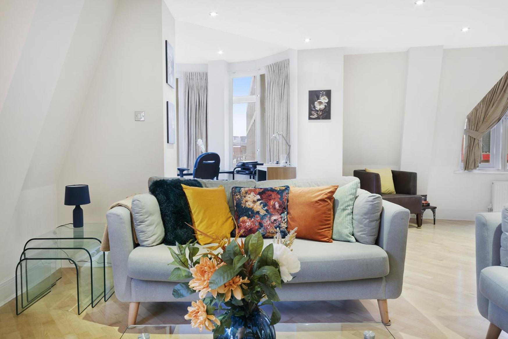 Apartment Farringdon Penthouse Spacious 3 Bedroom 2 Bath *