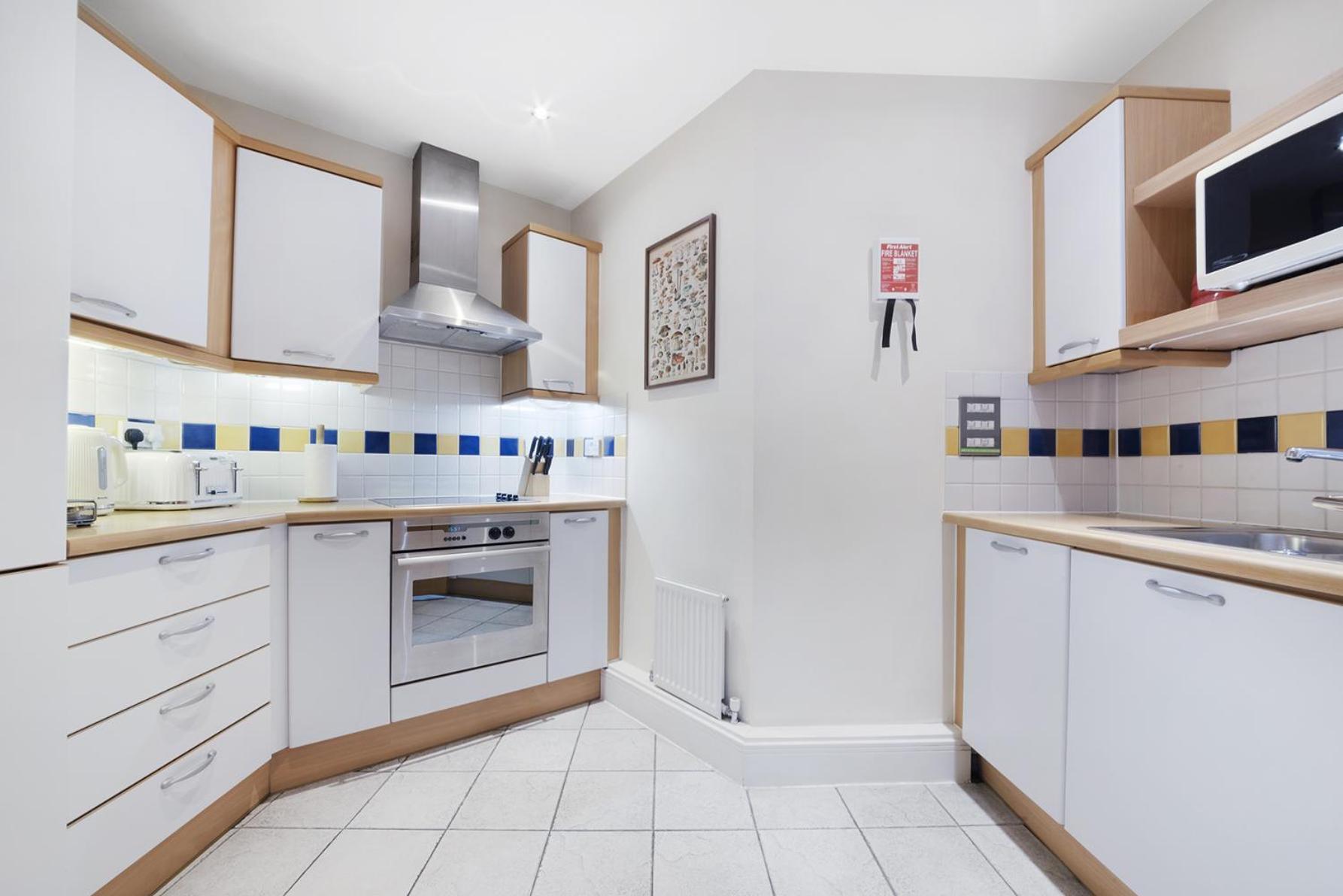 Farringdon Penthouse Spacious 3 Bedroom 2 Bath * London